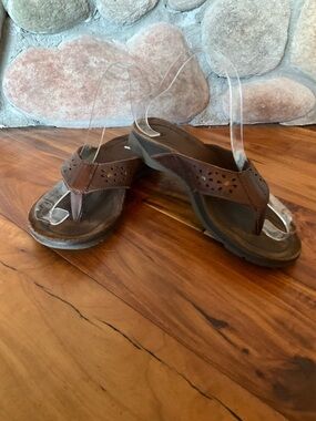 ✔️ Abeo Abbie Leather Flip Flop Sandals Size 6.5